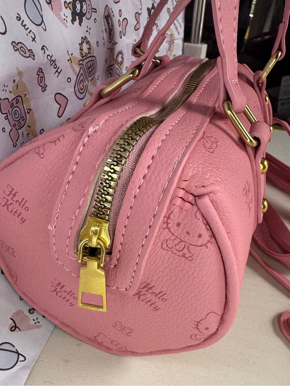 Hello Kitty Pink Barrel Mini Shoulder Bag with Gold Hardware - Picture 5 of 8